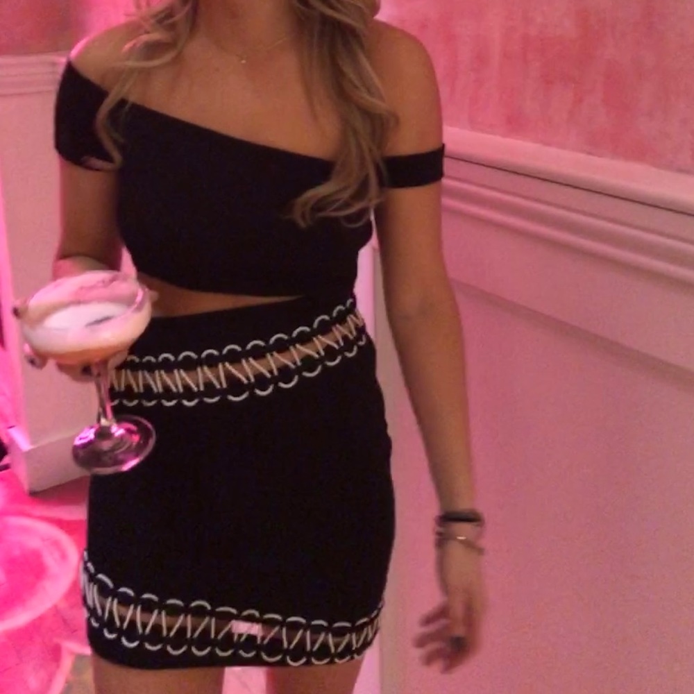 h:ours Black and White Mini Dress